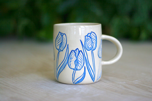 Blue Tulips "D" Handle