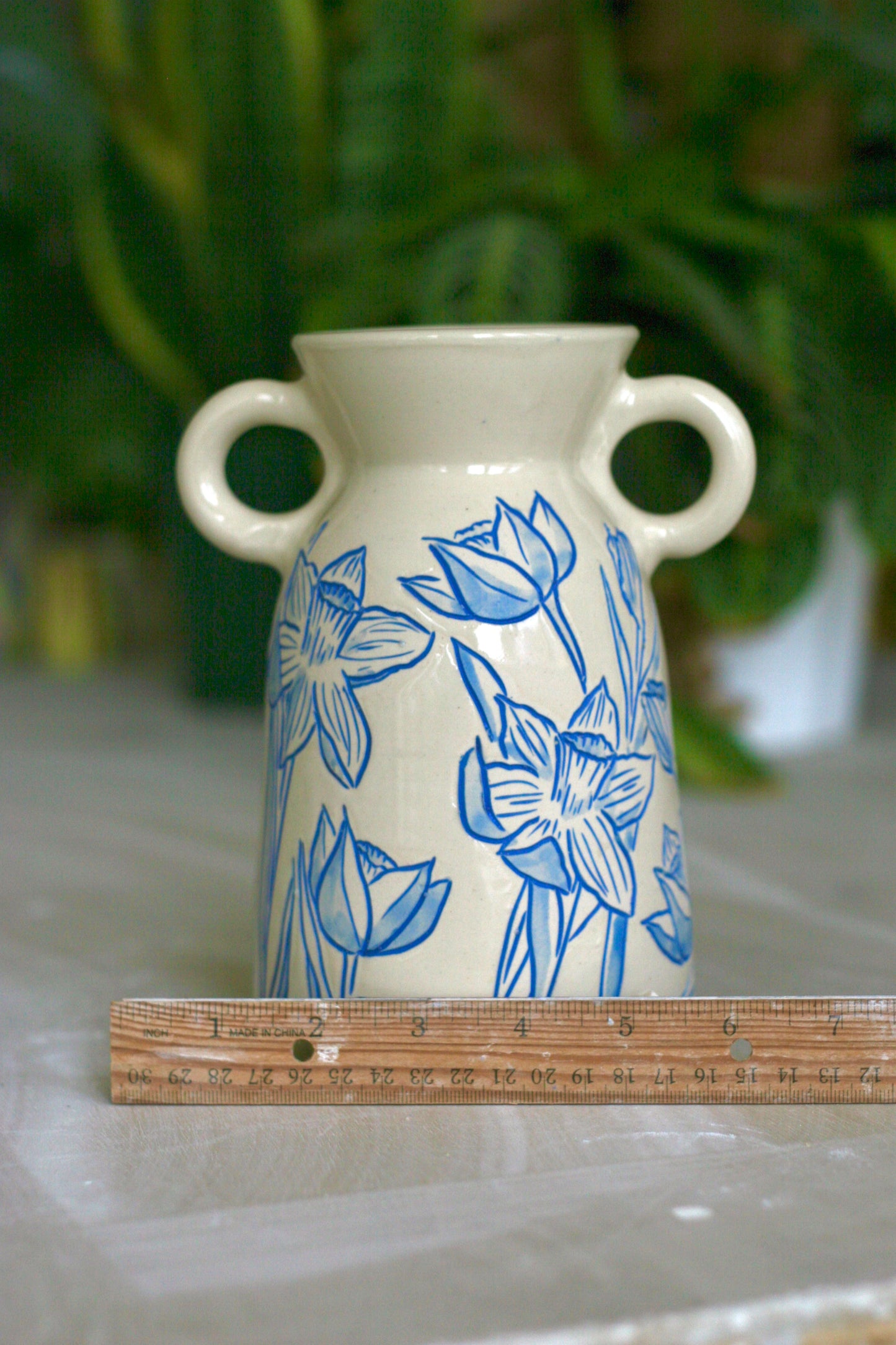 Daffodil Vase ✦ 7.5" Tall